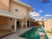 Casa com 3 dormitórios à venda, 276 m² por R$...