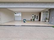 Casa com 3 dormitórios à venda, 279 m² por R$...