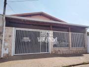 Casa com 3 dormitórios à venda, 279 m² por R$ 810.000...