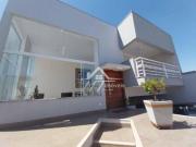 Casa com 3 dormitórios à venda, 280 m² por R$...