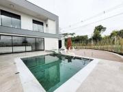 Casa com 3 dormitórios à venda, 280 m² por R$...