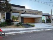 Casa com 3 dormitórios à venda, 280 m² por R$...