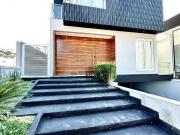 Casa com 3 dormitórios à venda, 280 m² por R$...