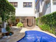 Casa com 3 dormitórios à venda, 280 m² por R$...
