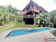 Casa com 3 Dormitórios à Venda, 282m² por R$2.120.000...