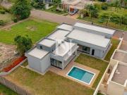 Casa com 3 dormitórios à venda, 284 m² por R$...