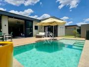 Casa com 3 dormitórios à venda, 284 m² por R$...