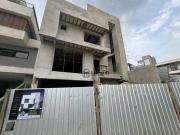 Casa com 3 dormitórios à venda, 285 m² por R$...
