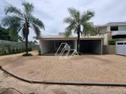 Casa com 3 dormitórios à venda, 285 m² por R$...