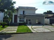 Casa com 3 dormitórios à venda, 288 m² por R$...