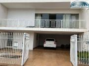Casa com 3 dormitórios à venda, 288 m² por R$ 980.000,10...