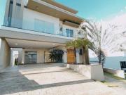 Casa com 3 dormitórios à venda, 289 m² por R$...