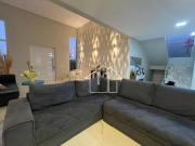 Casa com 3 dormitórios à venda, 290 m² por R$...