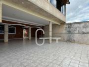Casa com 3 dormitórios à venda, 291 m² por R$...