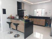 Casa com 3 dormitórios à venda, 295 m² por R$...