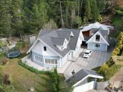 Casa com 3 dormitórios à venda, 296 m² por R$...