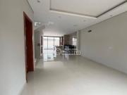 Casa com 3 dormitórios à venda, 300 m² por R$...