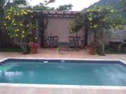 Casa com 3 dormitórios à venda, 300 m² por R$...