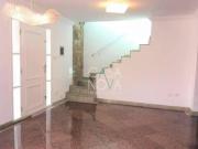 Casa com 3 dormitórios à venda, 300 m² por R$...