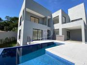 Casa com 3 dormitórios à venda, 300 m² por R$...