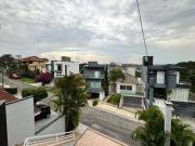 Casa com 3 dormitórios à venda, 300 m² por R$...