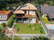 Casa com 3 dormitórios à venda, 300 m² por R$...