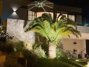 Casa com 3 dormitórios à venda, 300 m² por R$...