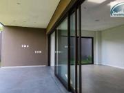 Casa com 3 dormitórios à venda, 300 m² por R$...