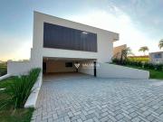 Casa com 3 dormitórios à venda, 301 m² por R$...