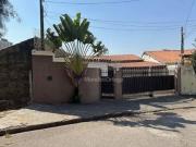 Casa com 3 dormitórios à venda, 302 m² por R$...