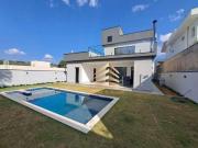 Casa com 3 dormitórios à venda, 304 m² por R$...