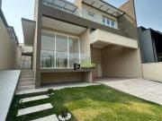 Casa com 3 dormitórios à venda, 305 m² por R$...