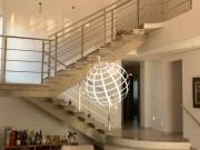 Casa com 3 dormitórios à venda, 306 m² por R$...