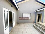 Casa com 3 dormitórios à venda, 308 m² por R$...