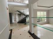 Casa com 3 dormitórios à venda, 309 m² por R$...