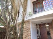 Casa com 3 dormitórios à venda, 315 m² por R$...