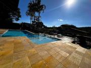 Casa com 3 dormitórios à venda, 316 m² por R$...