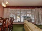 Casa com 3 dormitórios à venda, 320 m² por R$...