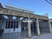 Casa com 3 dormitórios à venda, 320 m² por R$...