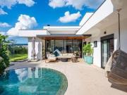 Casa com 3 dormitórios à venda, 320 m² por R$...
