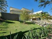 Casa com 3 dormitórios à venda, 323 m² por R$...