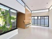 Casa com 3 dormitórios à venda, 326 m² por R$...