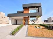 Casa com 3 dormitórios à venda, 330 m² por R$...