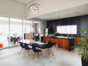 Casa com 3 dormitórios à venda, 330 m² por R$...