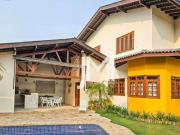 Casa com 3 dormitórios à venda, 333 m² por R$...