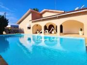 Casa com 3 dormitórios à venda, 335 m² por R$ 990.000,00...