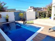 Casa com 3 dormitórios à venda, 337 m² por R$...