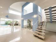 Casa com 3 dormitórios à venda, 345 m² por R$...