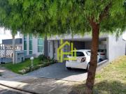Casa com 3 dormitórios à venda, 350 m² por R$...