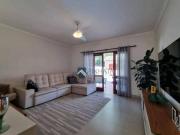 Casa com 3 dormitórios à venda, 350 m² por R$...